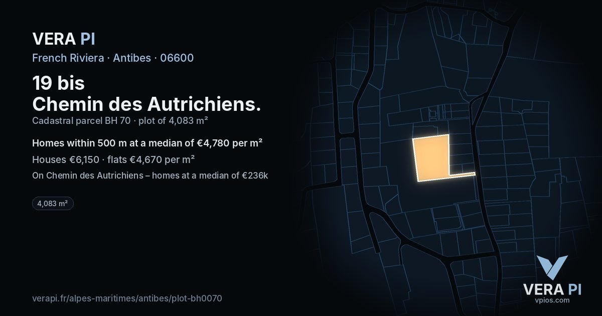 19 bis Chemin des Autrichiens, Antibes at night – the plot lit, the parcels around coloured by the prices near them