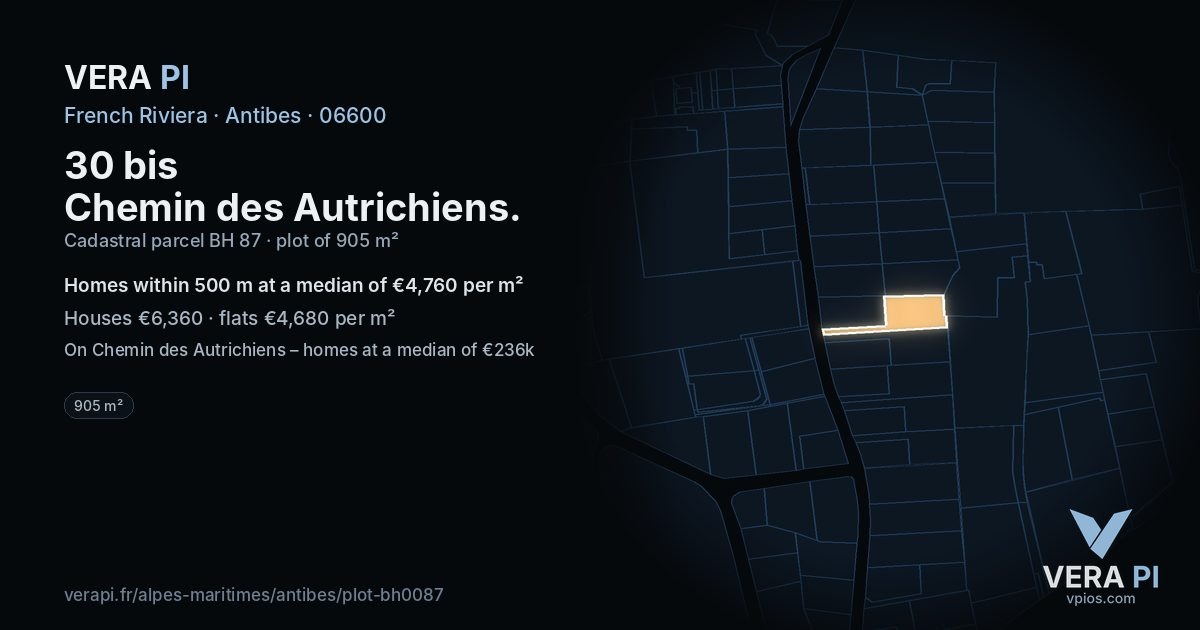30 bis Chemin des Autrichiens, Antibes at night – the plot lit, the parcels around coloured by the prices near them