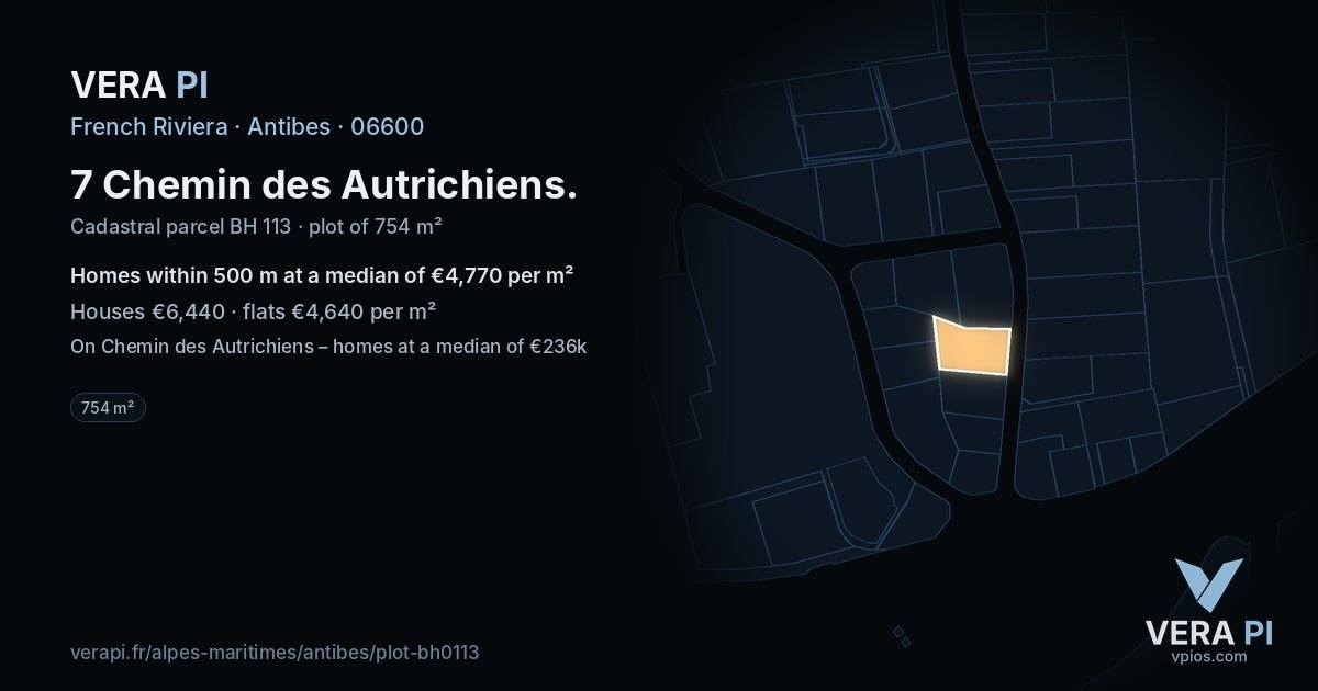 7 Chemin des Autrichiens, Antibes at night – the plot lit, the parcels around coloured by the prices near them