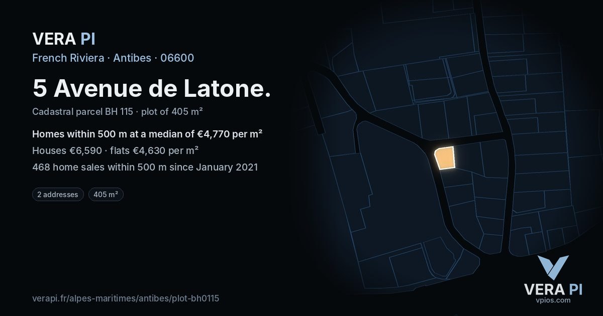 5 Avenue de Latone, Antibes at night – the plot lit, the parcels around coloured by the prices near them