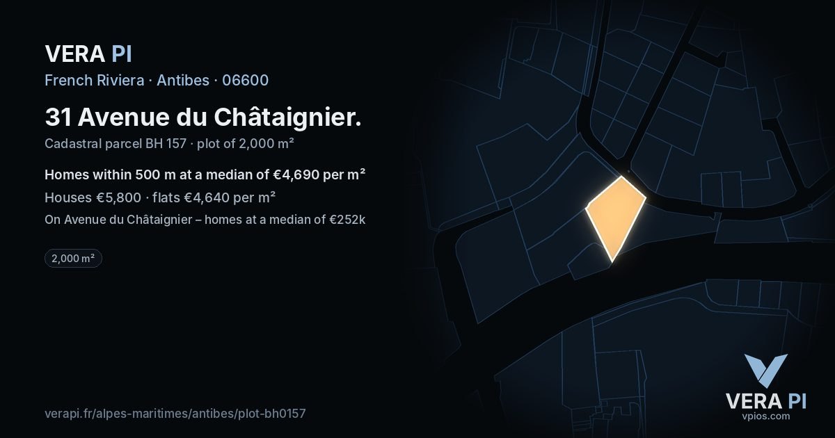 31 Avenue du Châtaignier, Antibes at night – the plot lit, the parcels around coloured by the prices near them