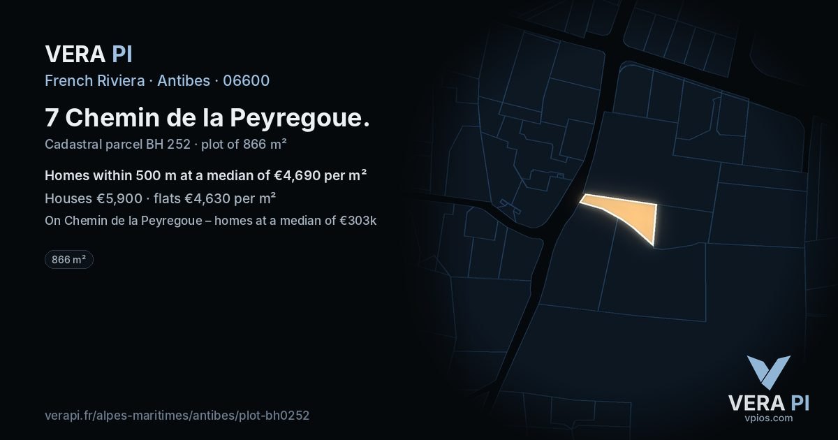 7 Chemin de la Peyregoue, Antibes at night – the plot lit, the parcels around coloured by the prices near them
