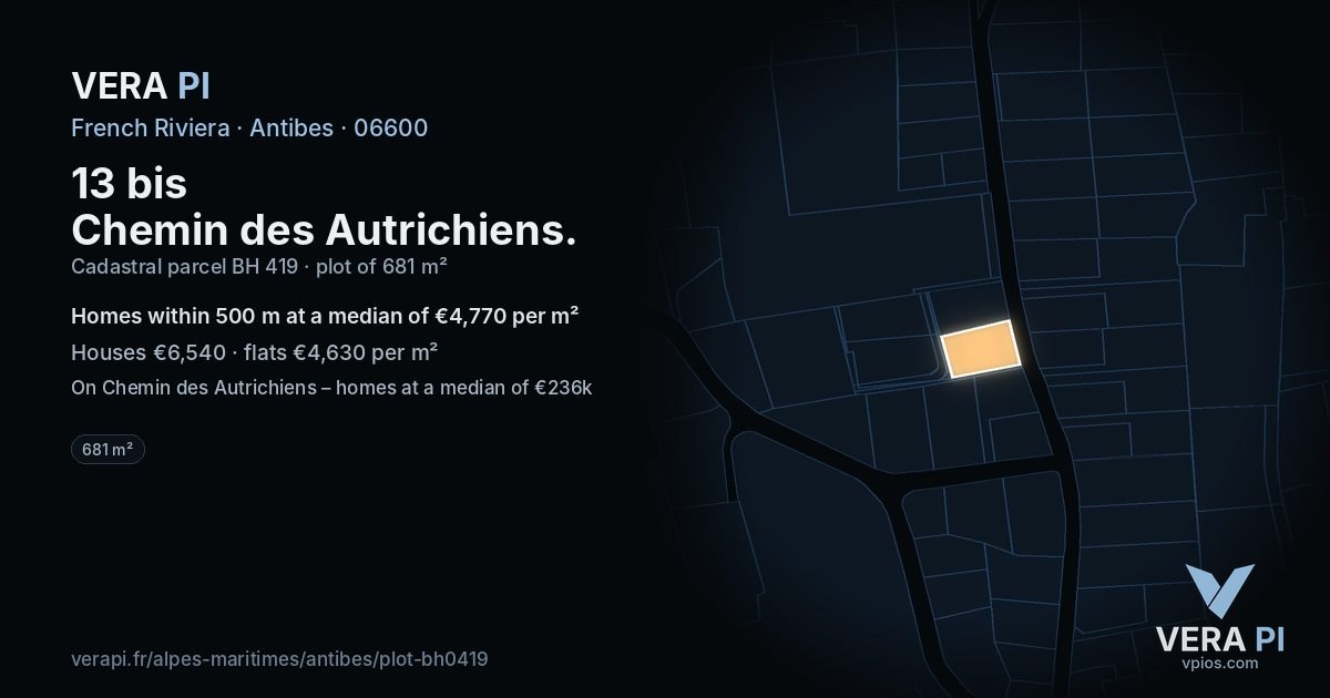 13 bis Chemin des Autrichiens, Antibes at night – the plot lit, the parcels around coloured by the prices near them