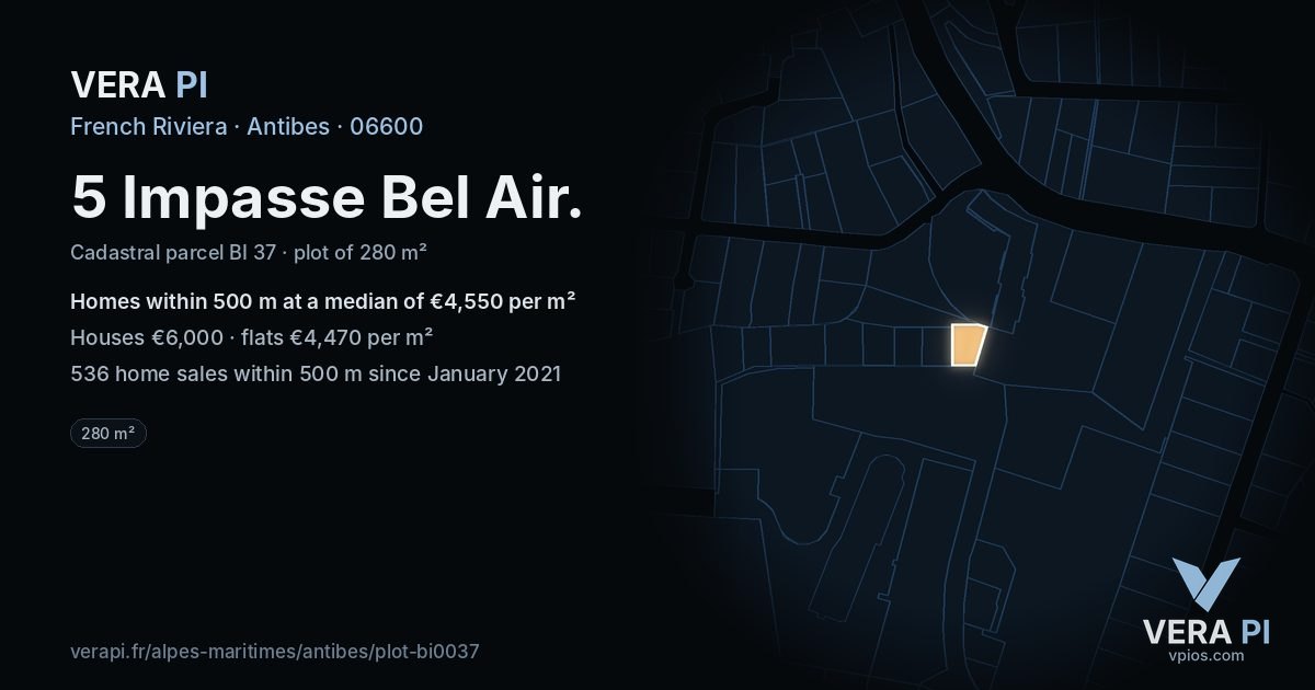 5 Impasse Bel Air, Antibes at night – the plot lit, the parcels around coloured by the prices near them