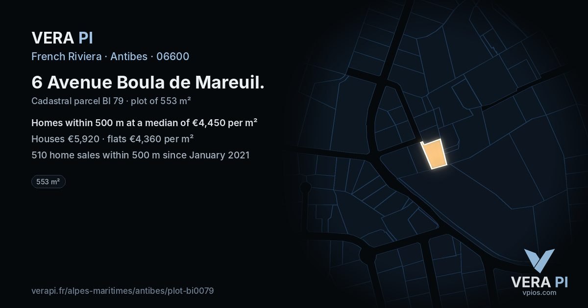 6 Avenue Boula de Mareuil, Antibes at night – the plot lit, the parcels around coloured by the prices near them