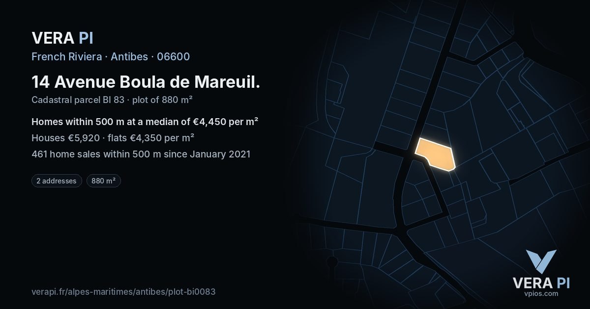 14 Avenue Boula de Mareuil, Antibes at night – the plot lit, the parcels around coloured by the prices near them