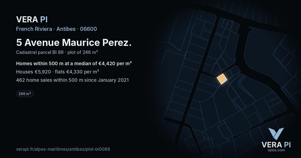 5 Avenue Maurice Perez, Antibes at night – the plot lit, the parcels around coloured by the prices near them