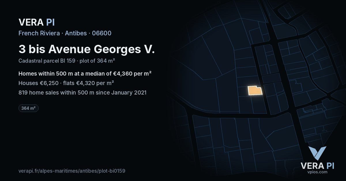 3 bis Avenue Georges V, Antibes at night – the plot lit, the parcels around coloured by the prices near them