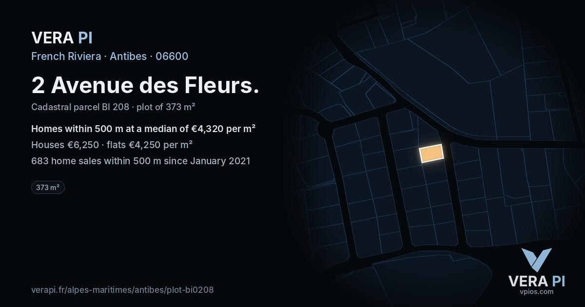 2 Avenue des Fleurs, Antibes at night – the plot lit, the parcels around coloured by the prices near them