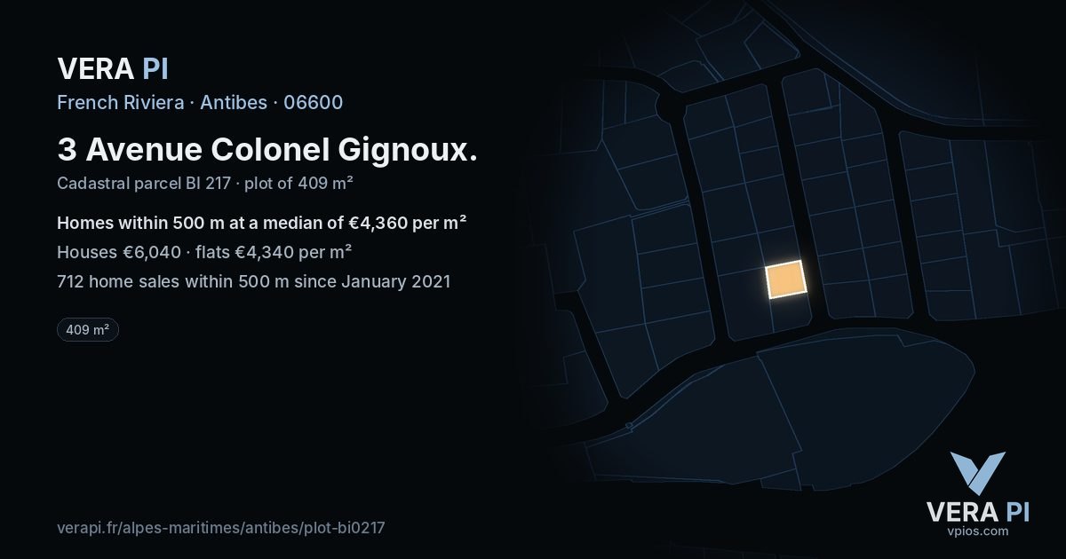 3 Avenue Colonel Gignoux, Antibes at night – the plot lit, the parcels around coloured by the prices near them