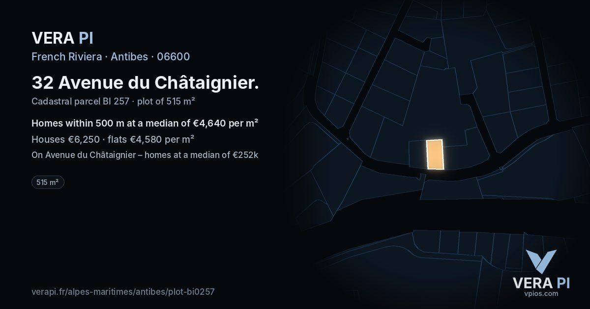 32 Avenue du Châtaignier, Antibes at night – the plot lit, the parcels around coloured by the prices near them