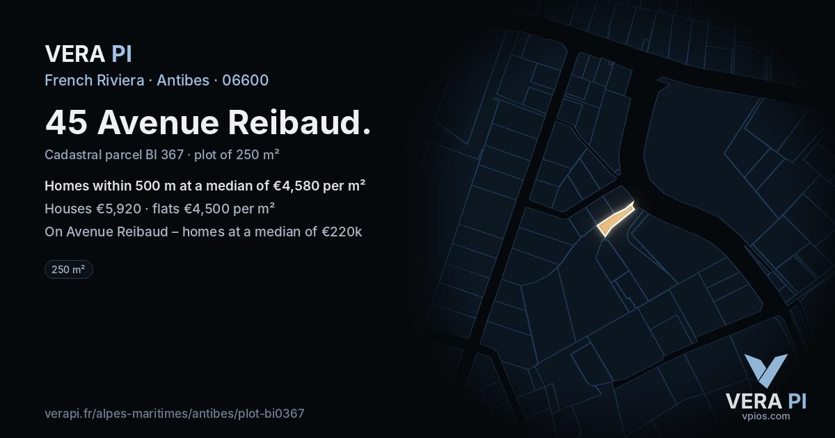 45 Avenue Reibaud, Antibes at night – the plot lit, the parcels around coloured by the prices near them