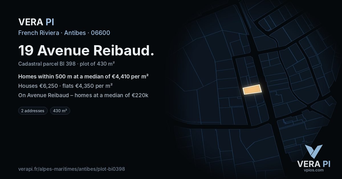 19 Avenue Reibaud, Antibes at night – the plot lit, the parcels around coloured by the prices near them