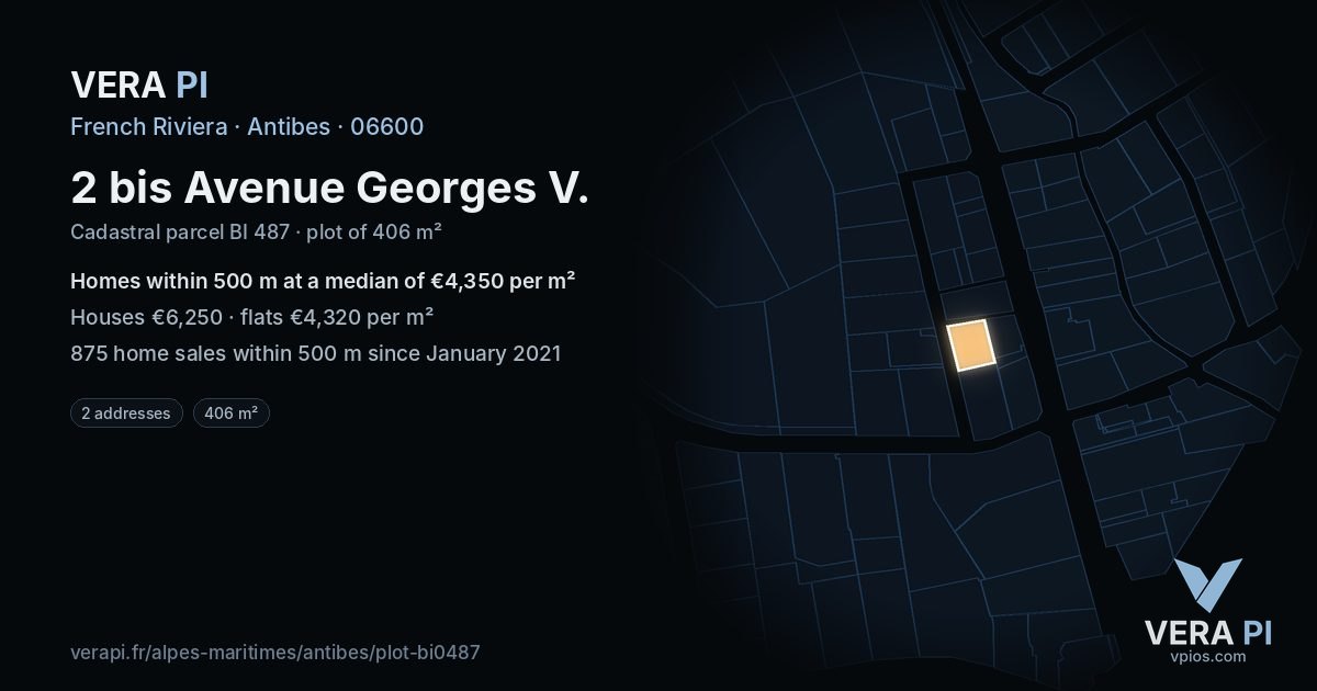 2 bis Avenue Georges V, Antibes at night – the plot lit, the parcels around coloured by the prices near them