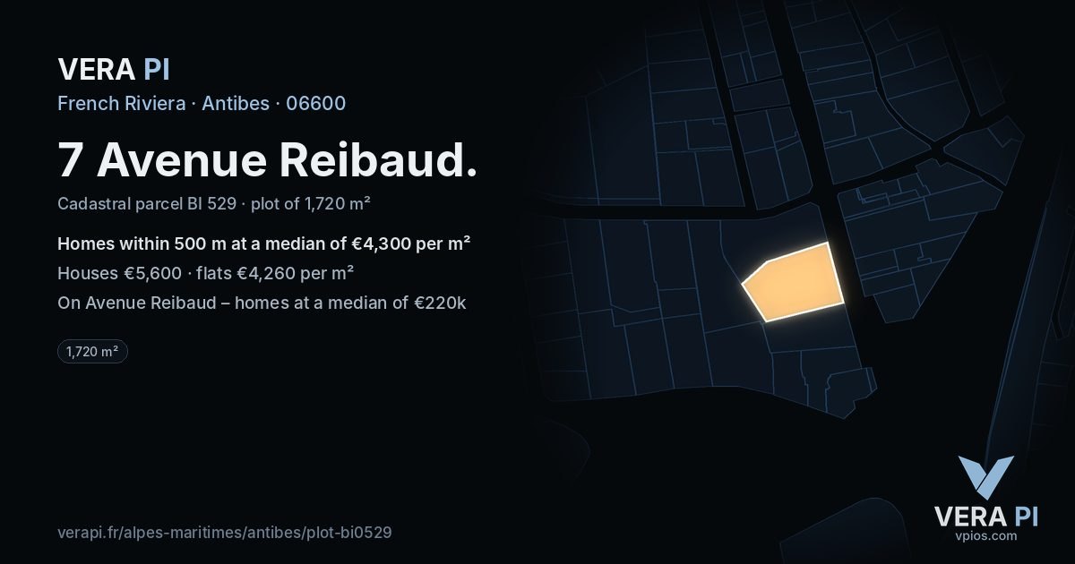 7 Avenue Reibaud, Antibes at night – the plot lit, the parcels around coloured by the prices near them