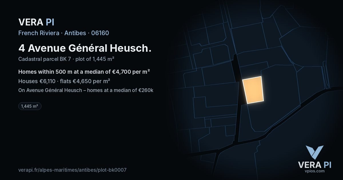 4 Avenue Général Heusch, Antibes at night – the plot lit, the parcels around coloured by the prices near them