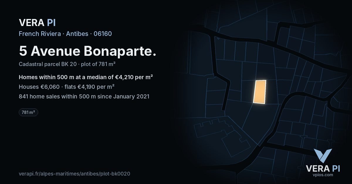 5 Avenue Bonaparte, Antibes at night – the plot lit, the parcels around coloured by the prices near them