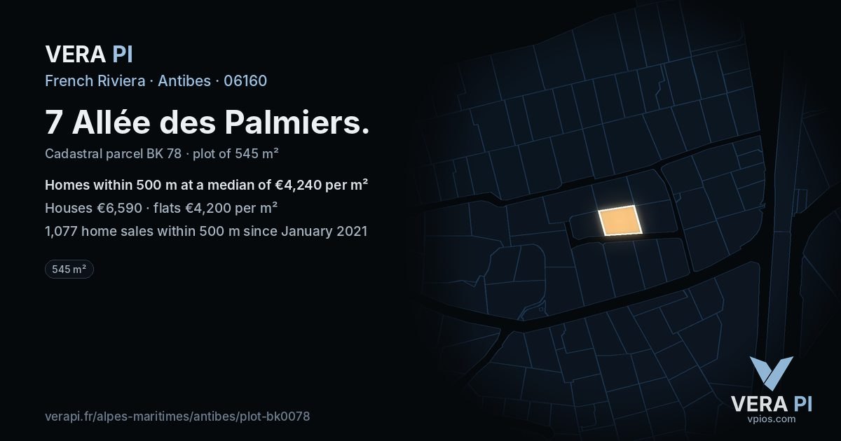 7 Allée des Palmiers, Antibes at night – the plot lit, the parcels around coloured by the prices near them
