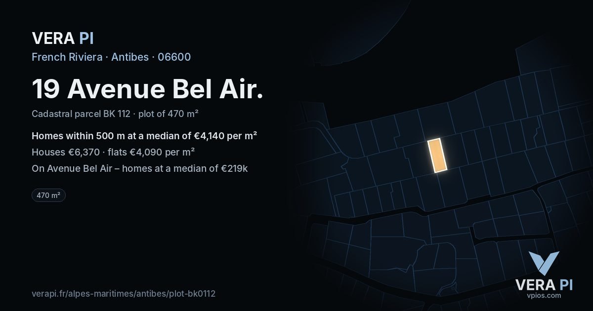19 Avenue Bel Air, Antibes at night – the plot lit, the parcels around coloured by the prices near them