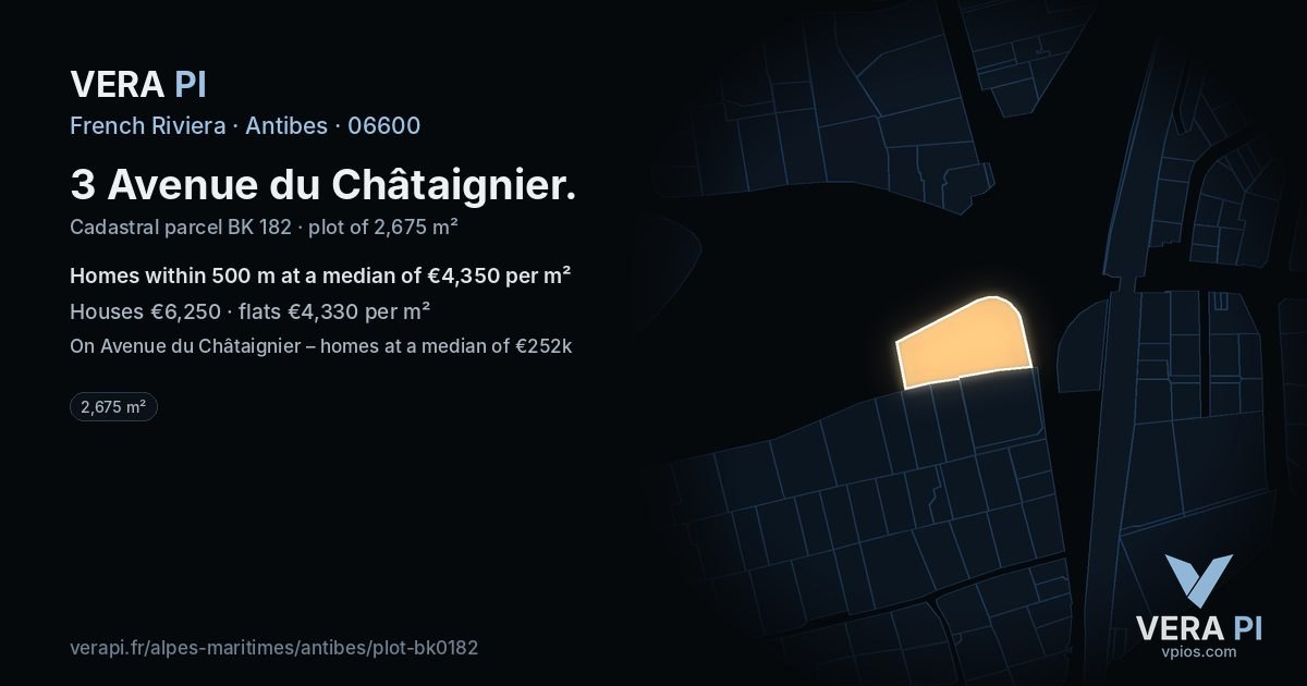 3 Avenue du Châtaignier, Antibes at night – the plot lit, the parcels around coloured by the prices near them