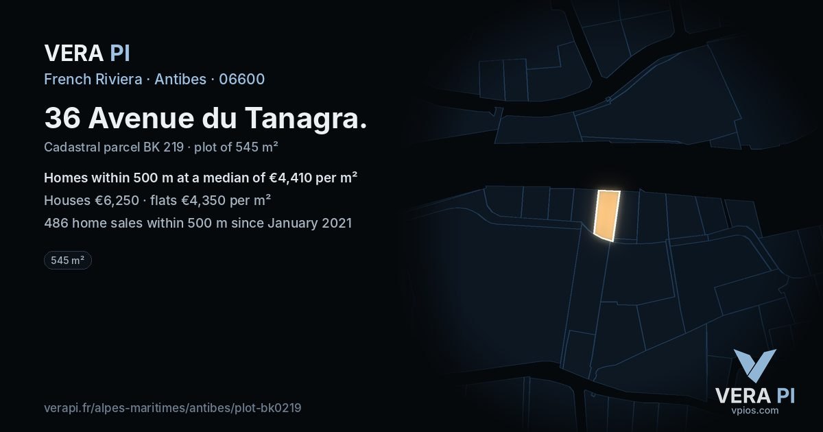 36 Avenue du Tanagra, Antibes at night – the plot lit, the parcels around coloured by the prices near them