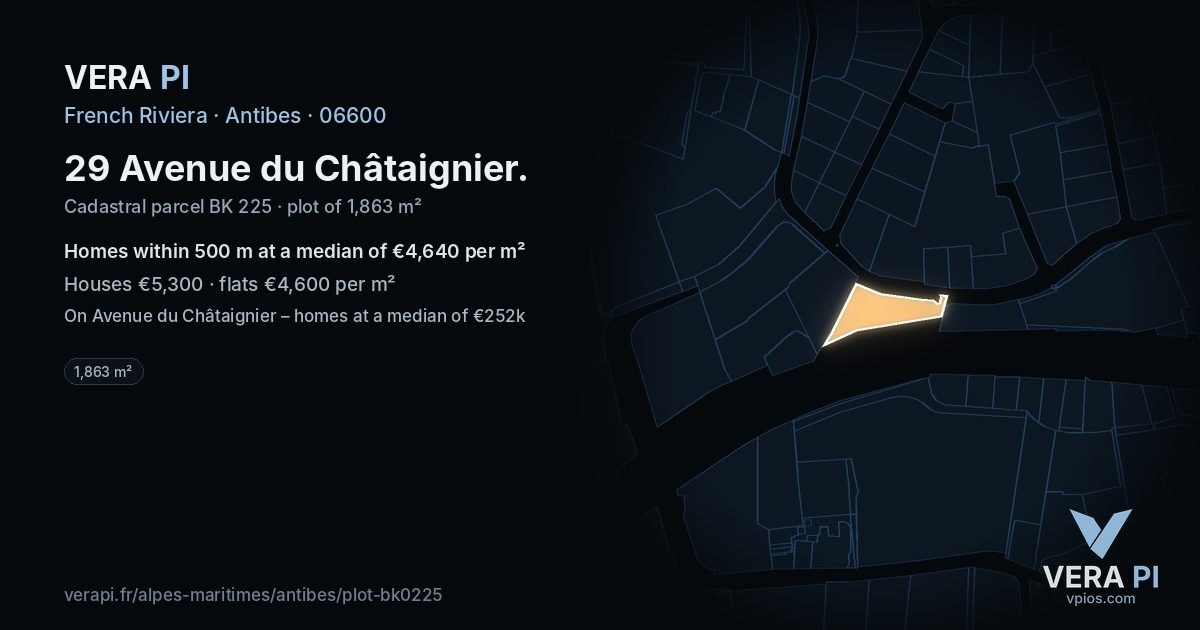 29 Avenue du Châtaignier, Antibes at night – the plot lit, the parcels around coloured by the prices near them