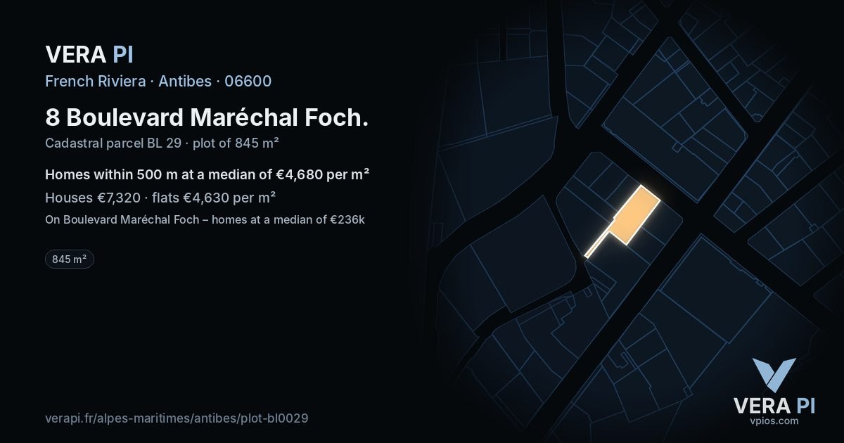 8 Boulevard Maréchal Foch, Antibes at night – the plot lit, the parcels around coloured by the prices near them