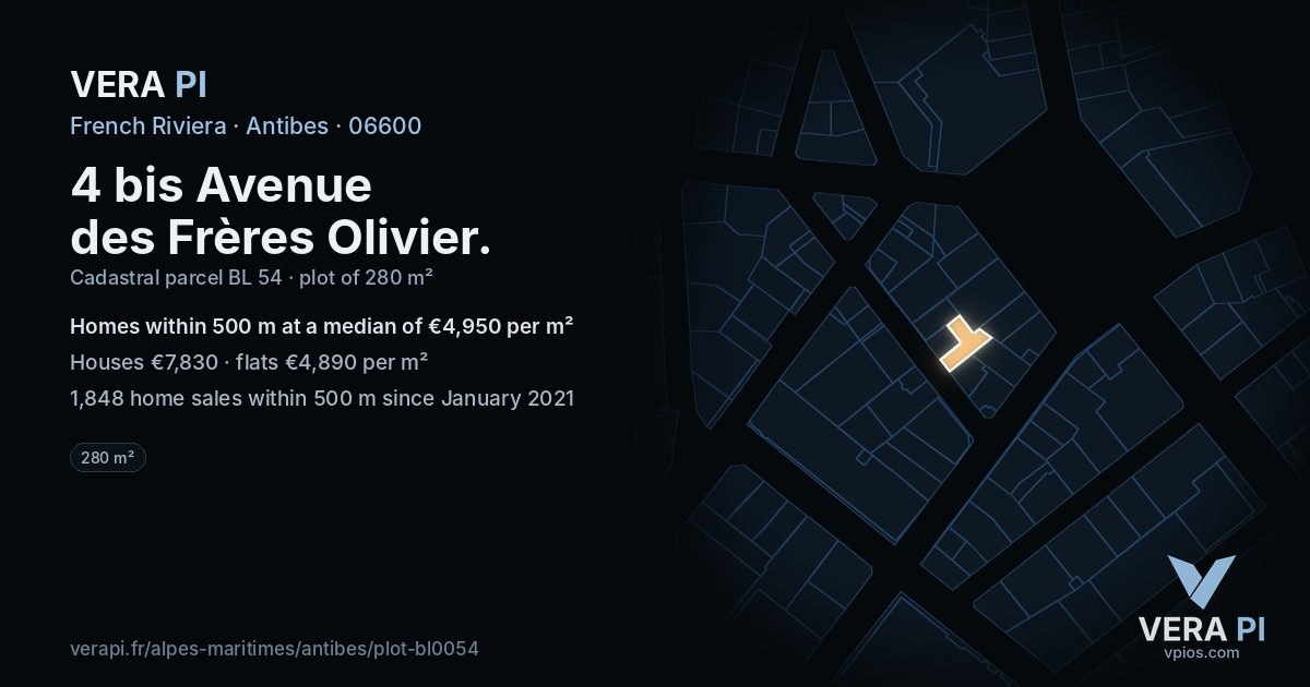 4 bis Avenue des Frères Olivier, Antibes at night – the plot lit, the parcels around coloured by the prices near them