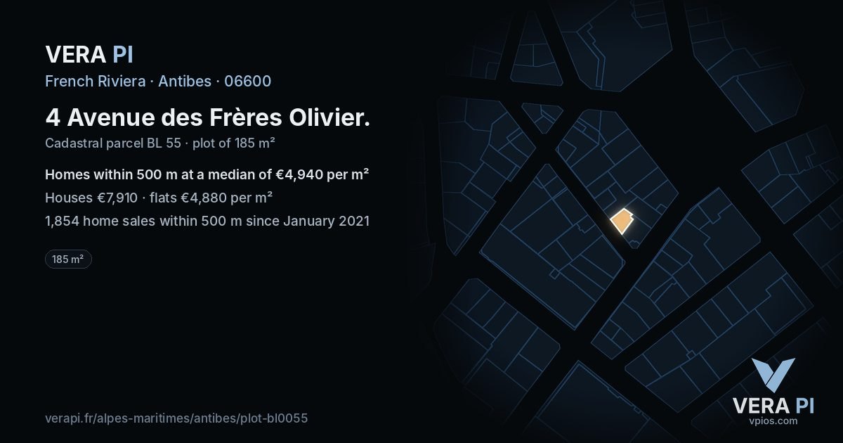 4 Avenue des Frères Olivier, Antibes at night – the plot lit, the parcels around coloured by the prices near them
