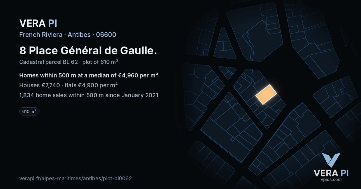 8 Place Général de Gaulle, Antibes at night – the plot lit, the parcels around coloured by the prices near them