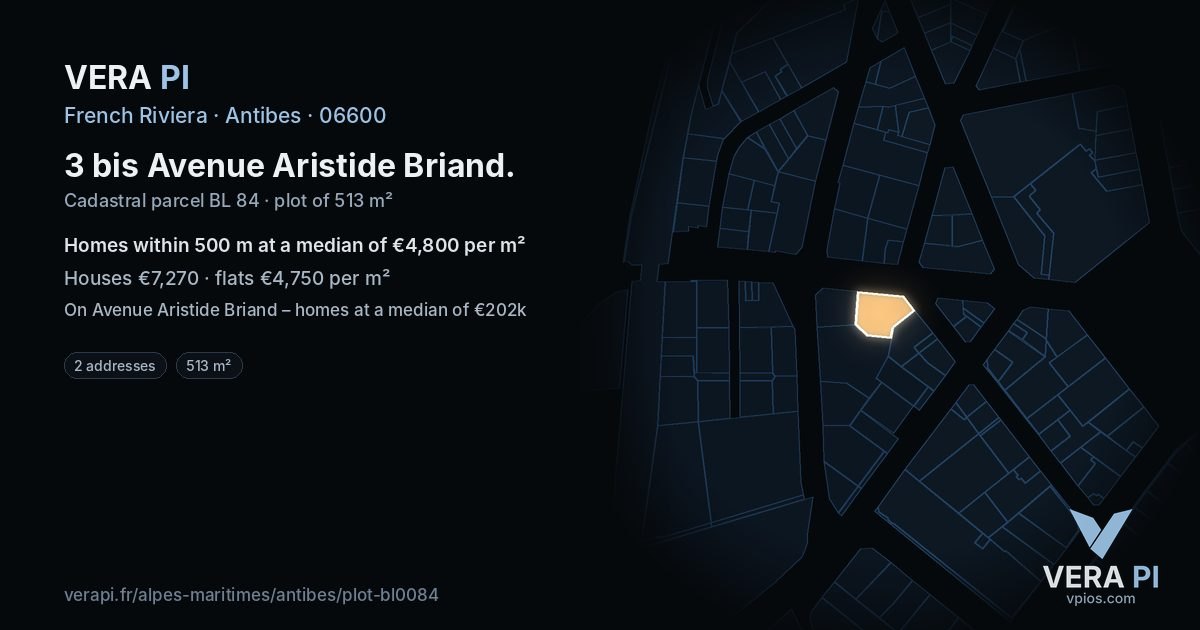 3 bis Avenue Aristide Briand, Antibes at night – the plot lit, the parcels around coloured by the prices near them