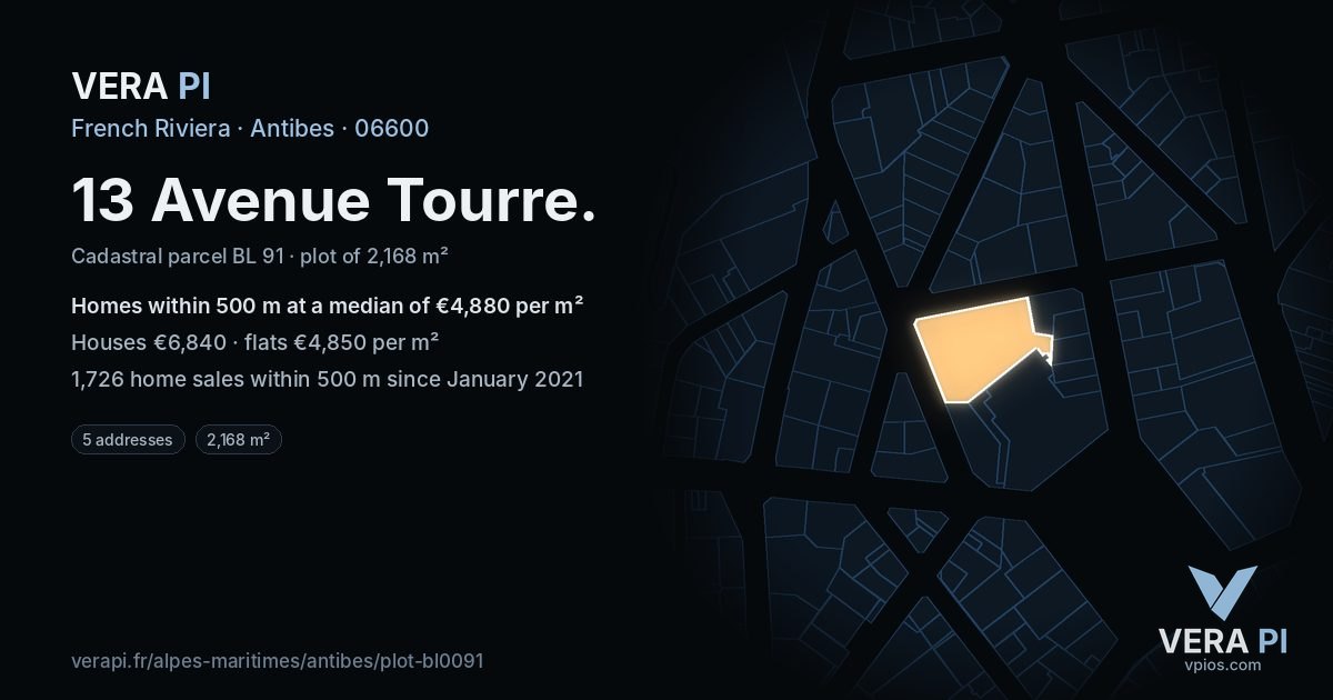 13 Avenue Tourre, Antibes at night – the plot lit, the parcels around coloured by the prices near them