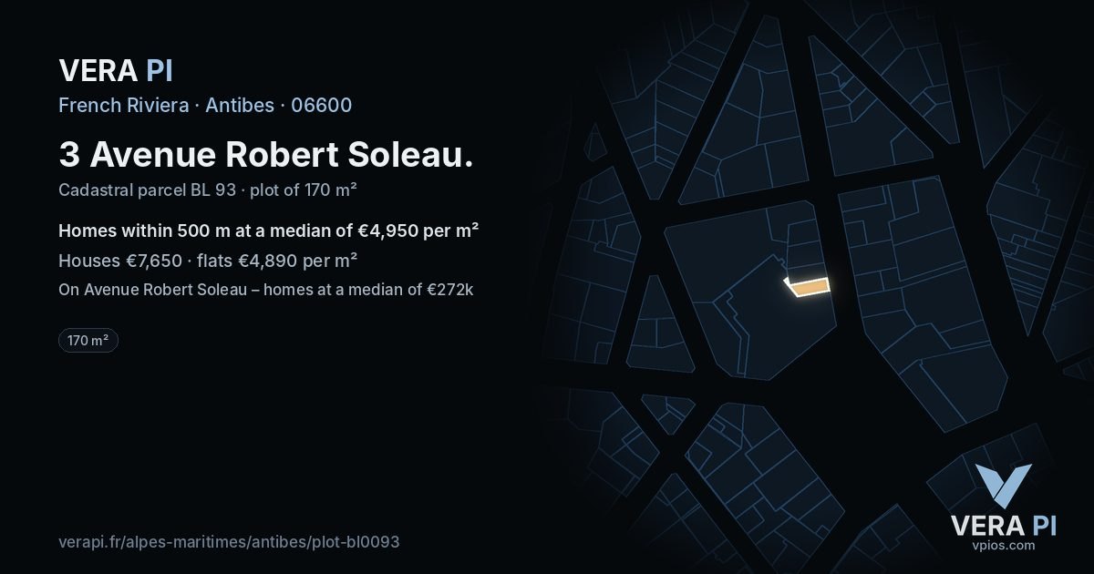 3 Avenue Robert Soleau, Antibes at night – the plot lit, the parcels around coloured by the prices near them