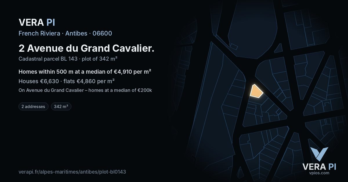 2 Avenue du Grand Cavalier, Antibes at night – the plot lit, the parcels around coloured by the prices near them