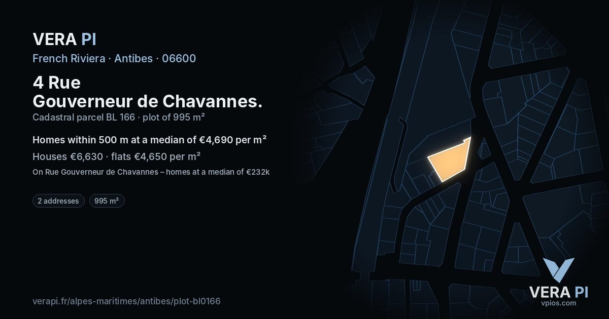 4 Rue Gouverneur de Chavannes, Antibes at night – the plot lit, the parcels around coloured by the prices near them