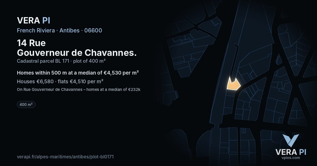 14 Rue Gouverneur de Chavannes, Antibes at night – the plot lit, the parcels around coloured by the prices near them