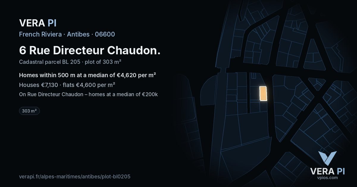 6 Rue Directeur Chaudon, Antibes at night – the plot lit, the parcels around coloured by the prices near them