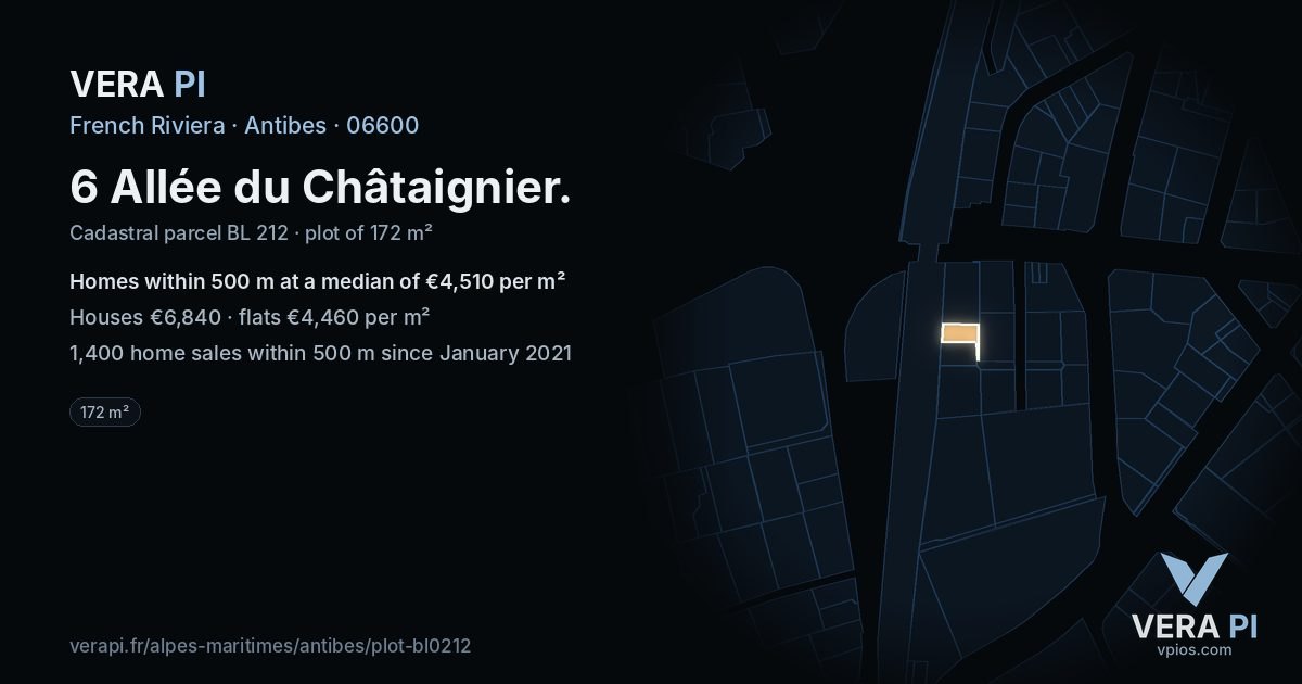 6 Allée du Châtaignier, Antibes at night – the plot lit, the parcels around coloured by the prices near them