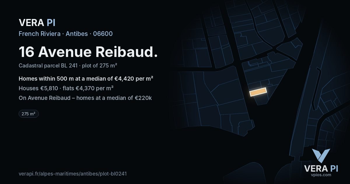 16 Avenue Reibaud, Antibes at night – the plot lit, the parcels around coloured by the prices near them
