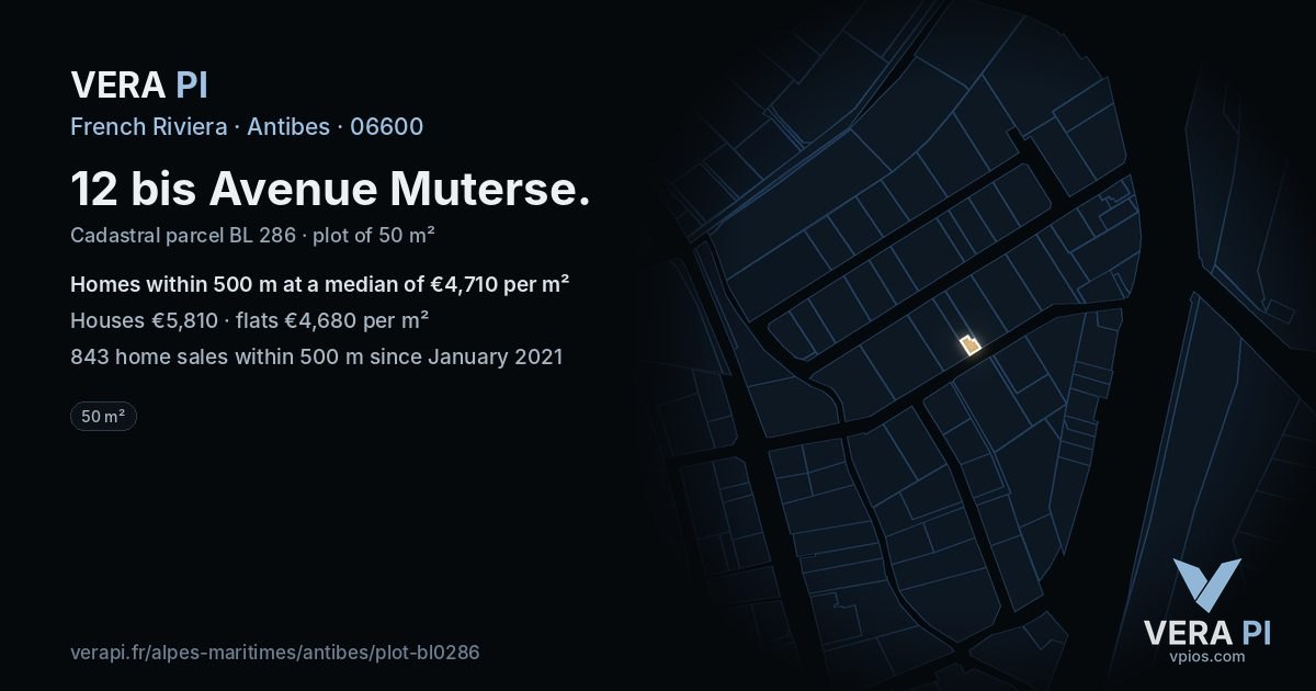 12 bis Avenue Muterse, Antibes at night – the plot lit, the parcels around coloured by the prices near them