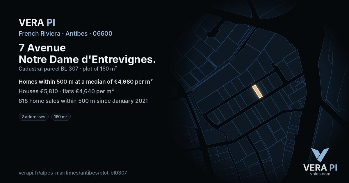 7 Avenue Notre Dame d'Entrevignes, Antibes at night – the plot lit, the parcels around coloured by the prices near them