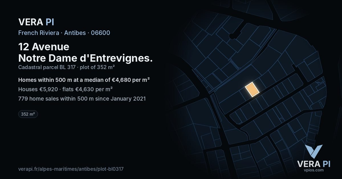 12 Avenue Notre Dame d'Entrevignes, Antibes at night – the plot lit, the parcels around coloured by the prices near them