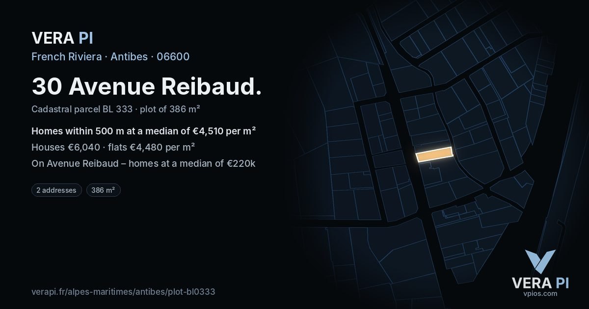 30 Avenue Reibaud, Antibes at night – the plot lit, the parcels around coloured by the prices near them