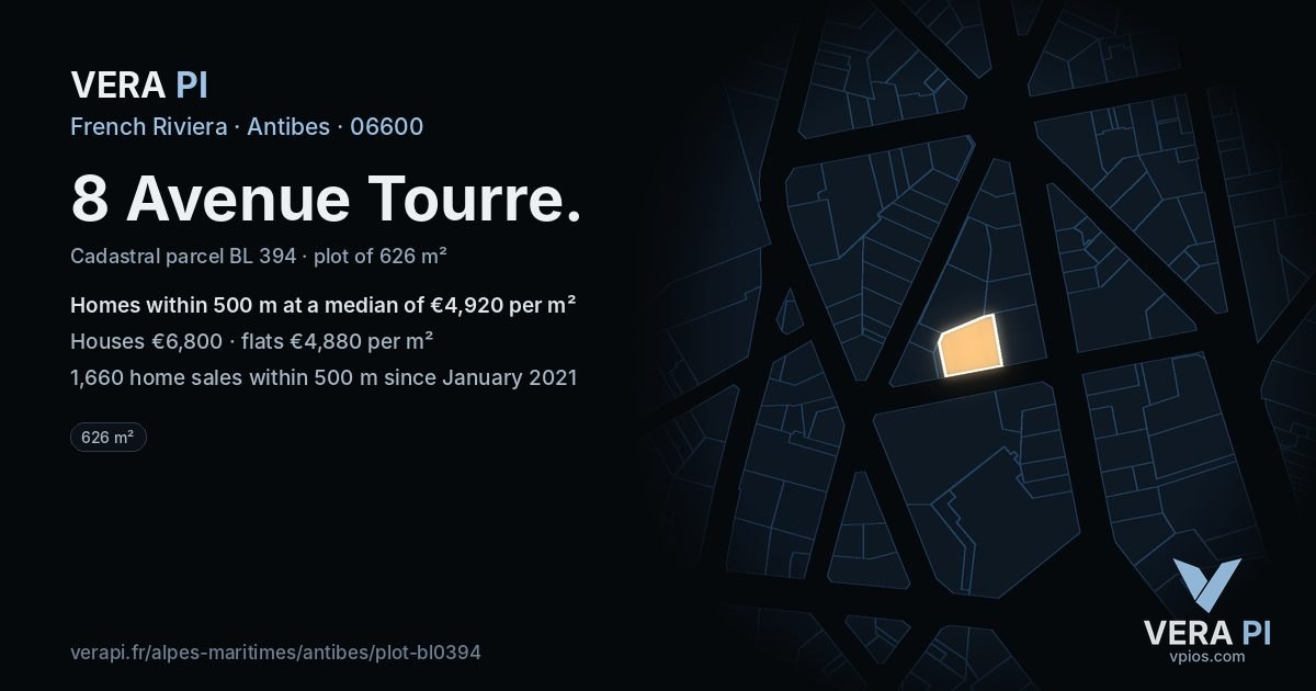 8 Avenue Tourre, Antibes at night – the plot lit, the parcels around coloured by the prices near them