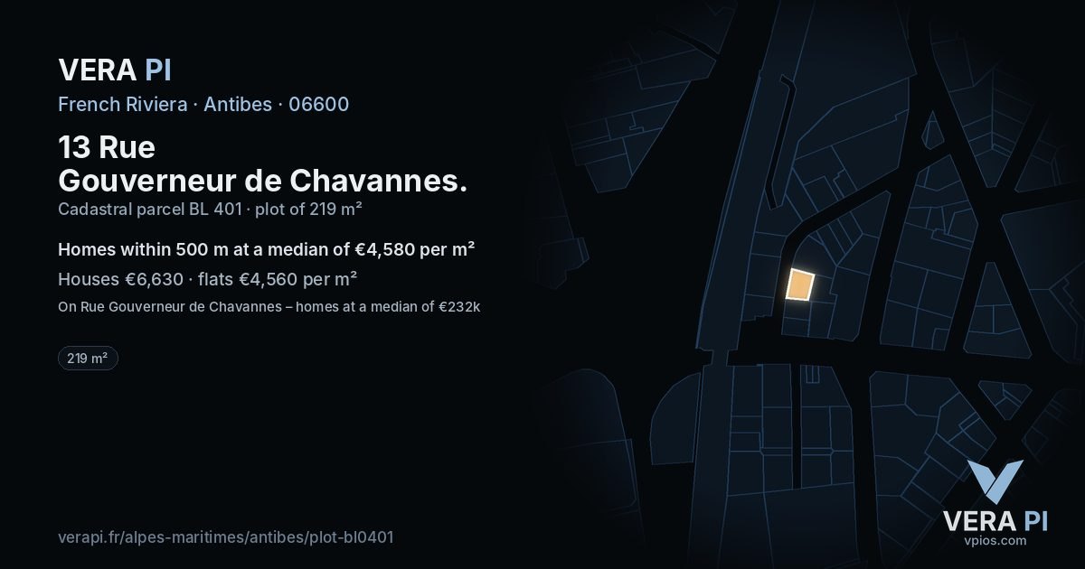 13 Rue Gouverneur de Chavannes, Antibes at night – the plot lit, the parcels around coloured by the prices near them