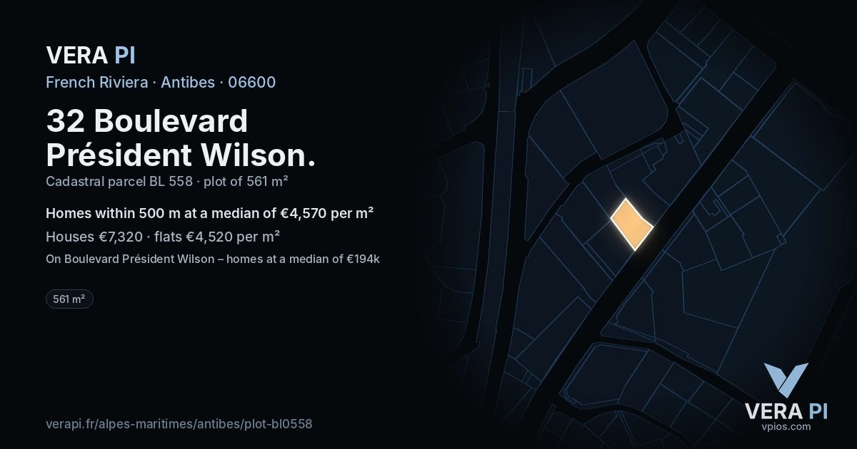 32 Boulevard Président Wilson, Antibes at night – the plot lit, the parcels around coloured by the prices near them