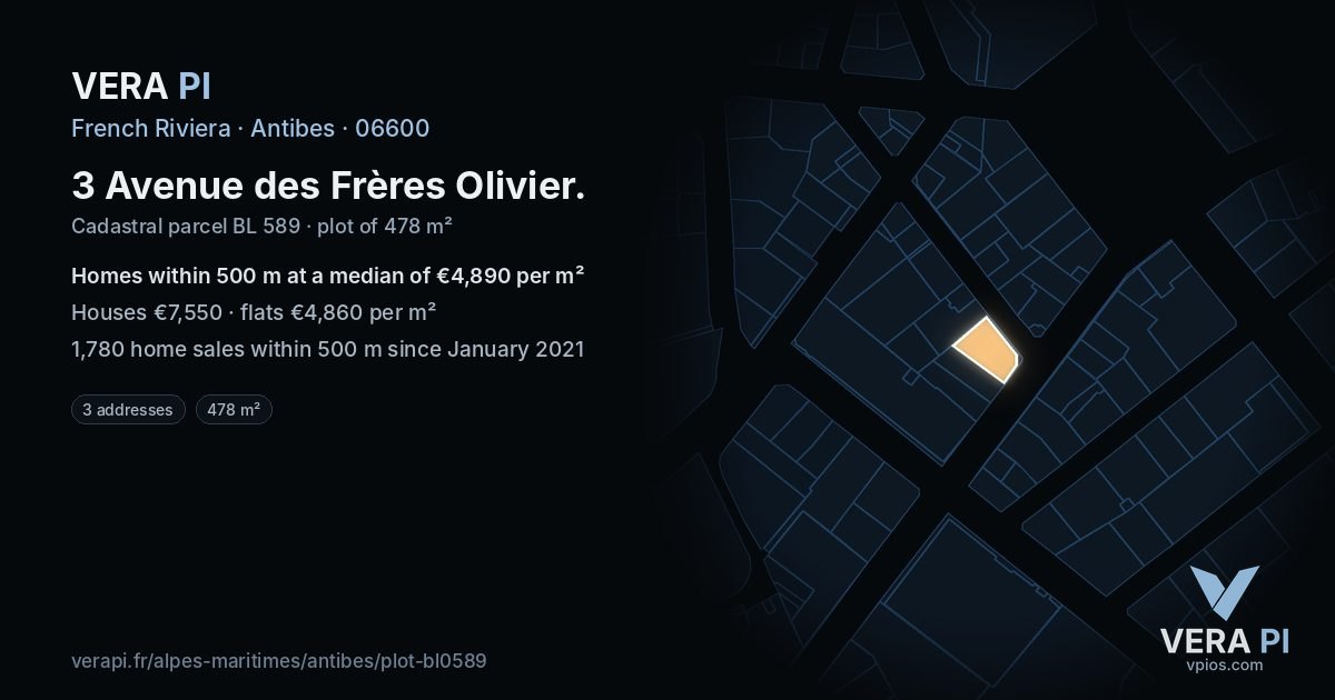 3 Avenue des Frères Olivier, Antibes at night – the plot lit, the parcels around coloured by the prices near them