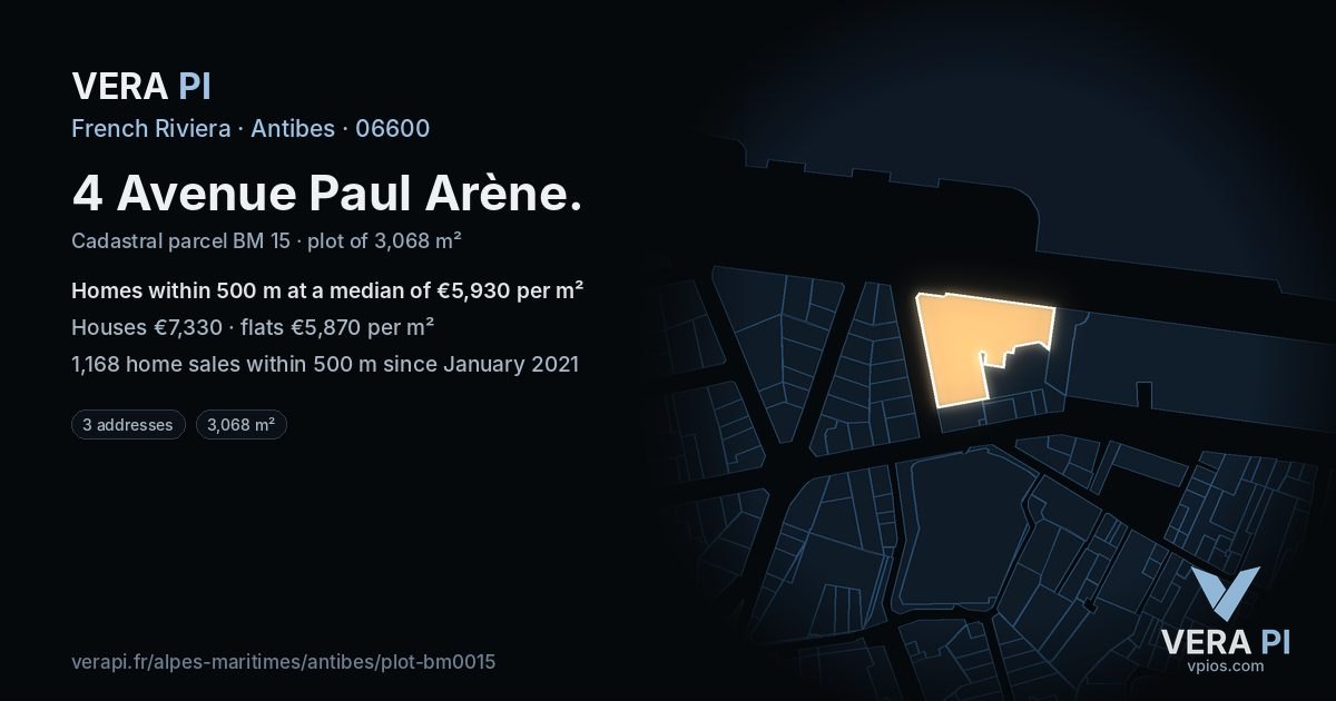 4 Avenue Paul Arène, Antibes at night – the plot lit, the parcels around coloured by the prices near them