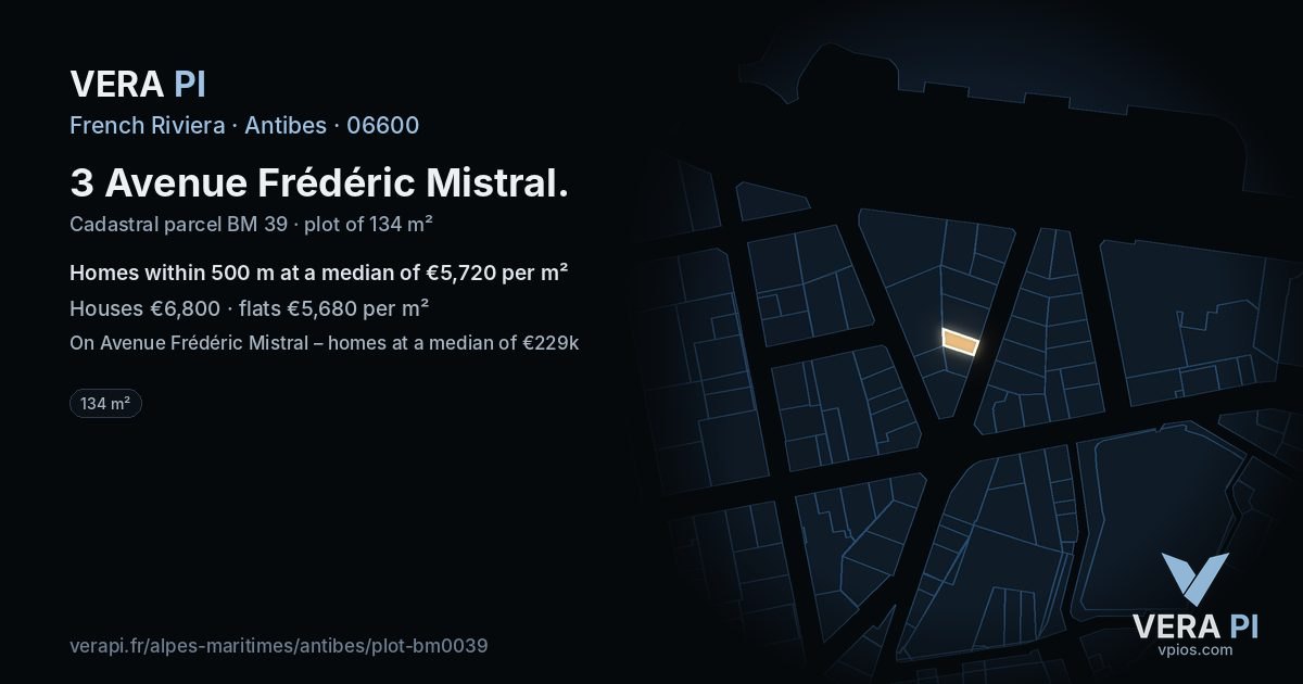 3 Avenue Frédéric Mistral, Antibes at night – the plot lit, the parcels around coloured by the prices near them