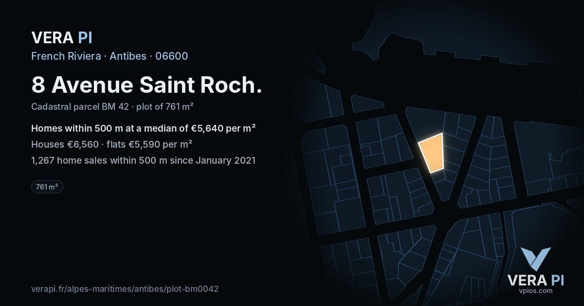 8 Avenue Saint Roch, Antibes at night – the plot lit, the parcels around coloured by the prices near them